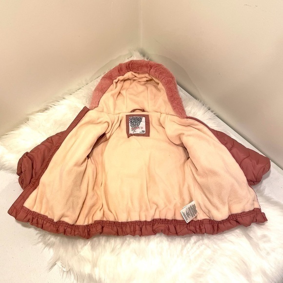 KENZIE | Faux Fur Trim Wave Puffer Jacket Size 18 mo - Picture 5 of 7